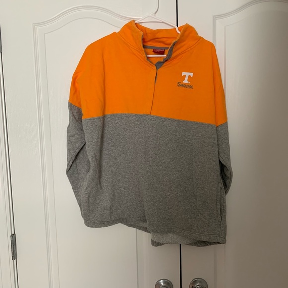 Tops - Tennessee Pullover Tops - Tennessee Pullover